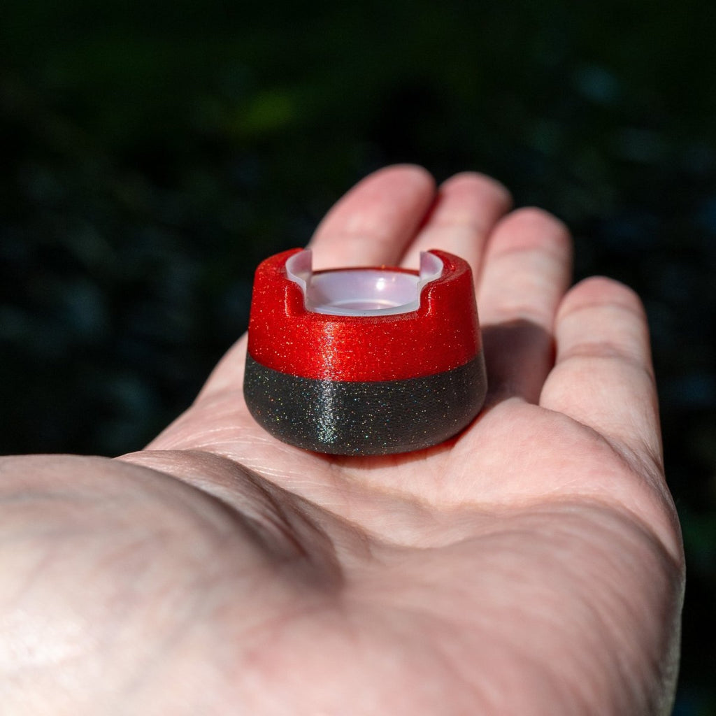 Bubble cap holder lite with silicone insert